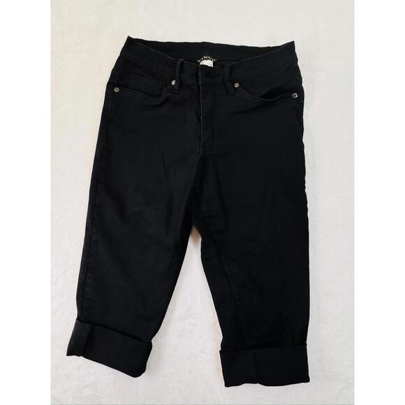 Venus Women’s Black Capri Jeans Size US 2 - Picture 1 of 7